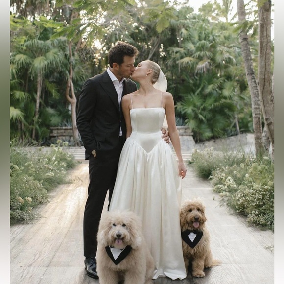 Alex Cooper Custom Wedding Dress - Picture 1 of 15